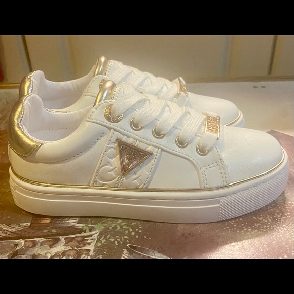 Guess sneakers for kids, brand new, never worn. Size 11M - Picture 5 of 5